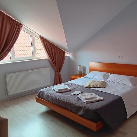 Hotel Vila Veneto Timişoara Eksteriør bilde